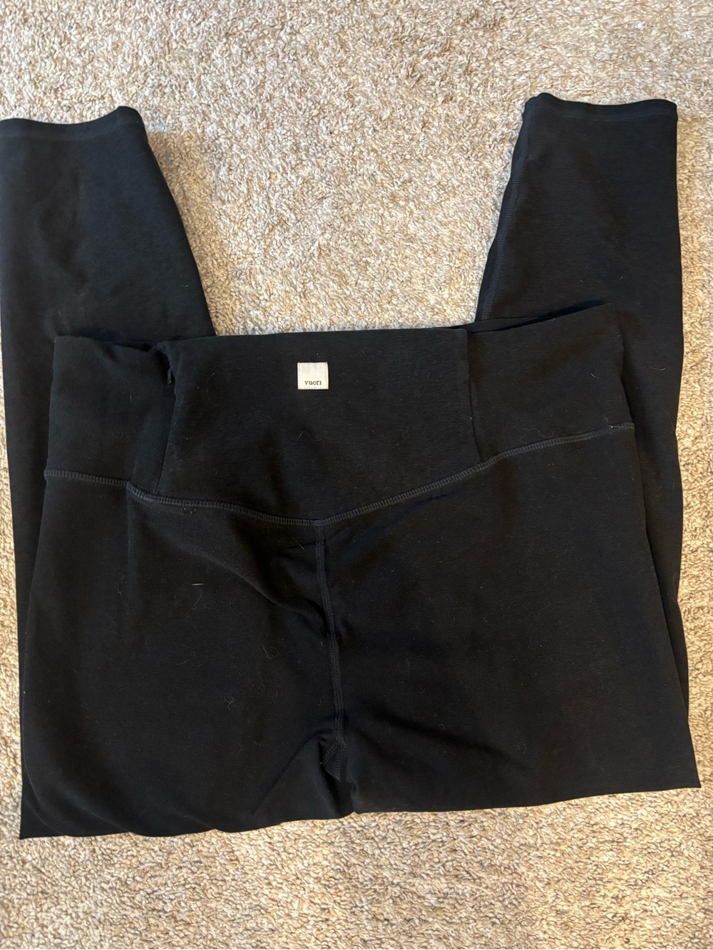 Vuori Black Performance Leggings with Logo Patch